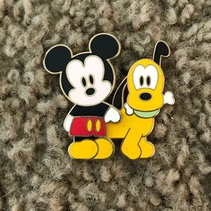 Mickey and Pluto cutie pin